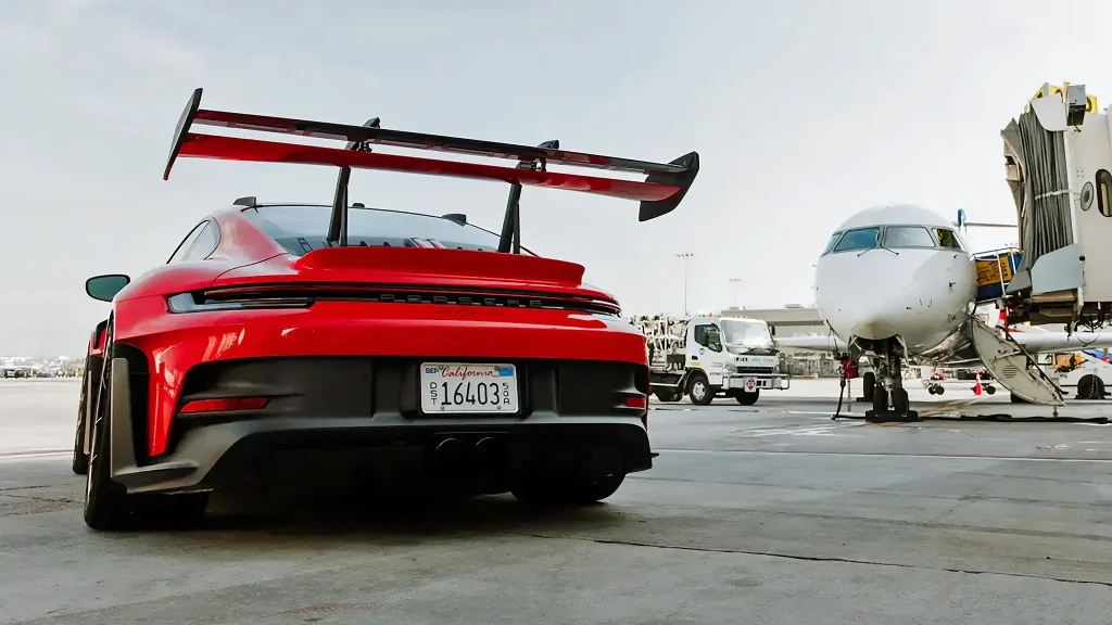 turismax-blog-delta-airlines-porsche-911